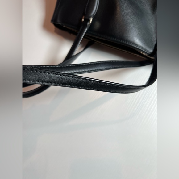 Used - Picture 6 of 8